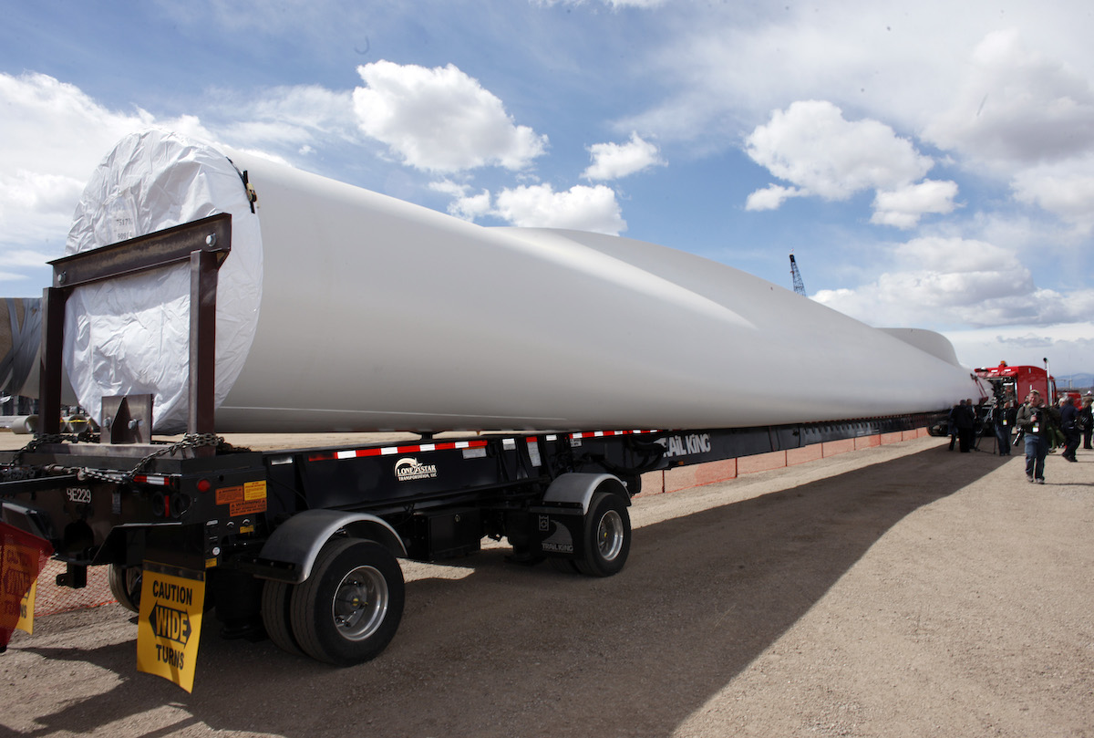 Wind turbine blade arrives