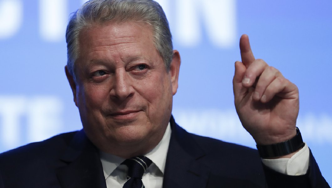 Al Gore finger up