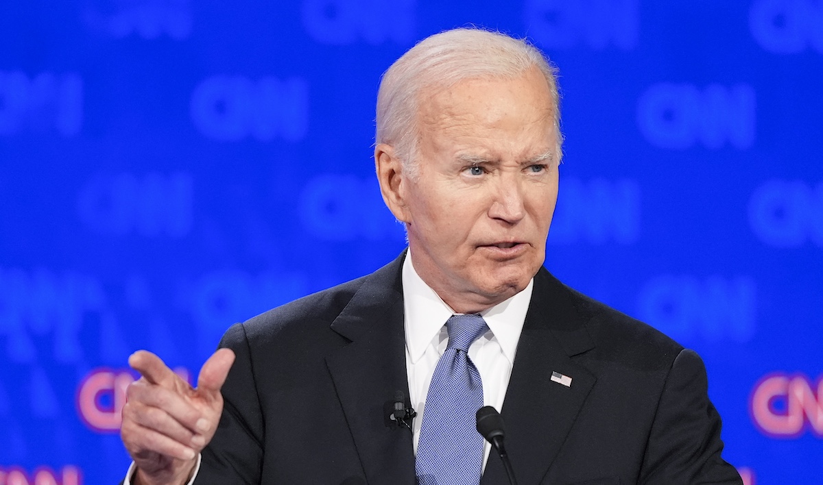 Joe BIden gestures, presidential debate, Atlanta, 6-27-2024