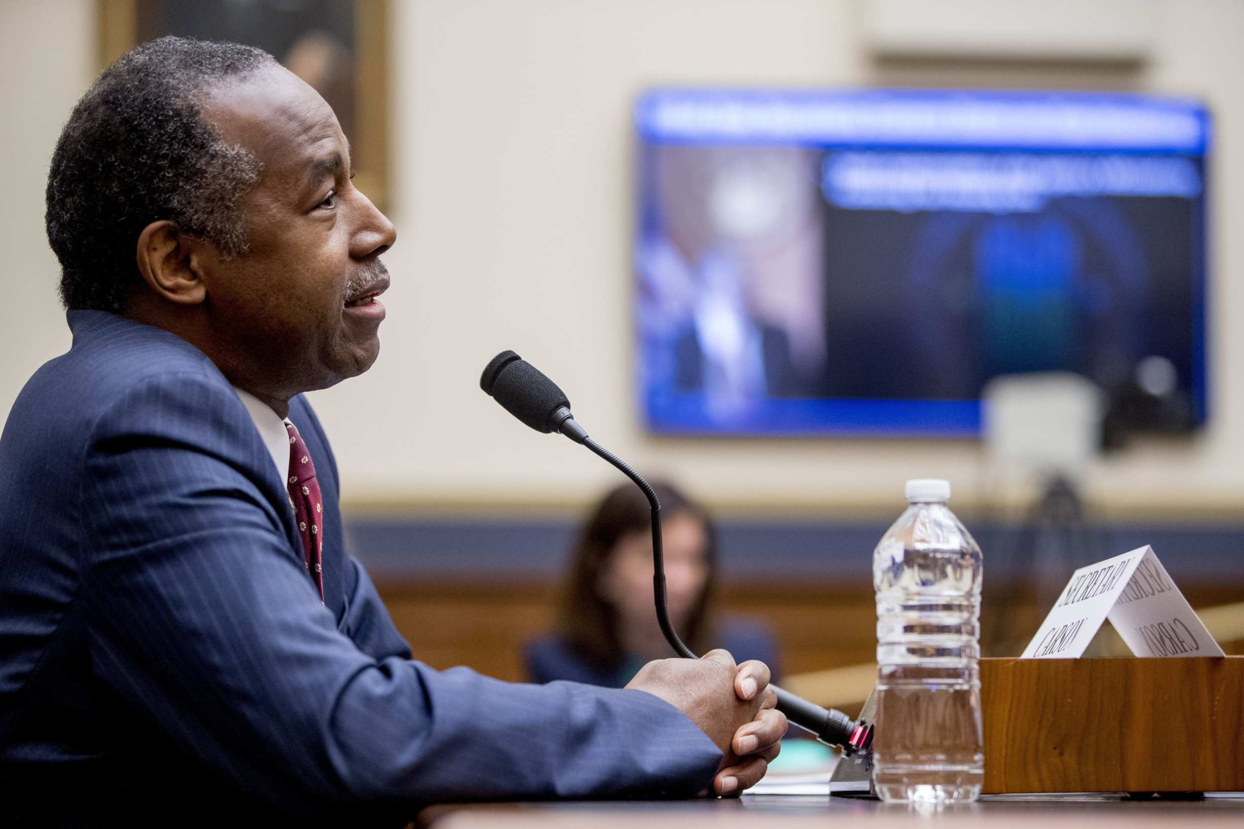 Ben Carson, housing