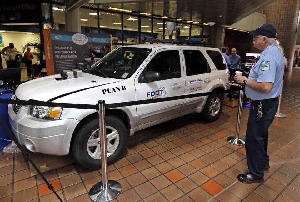 Driverless car in Miami-Dade