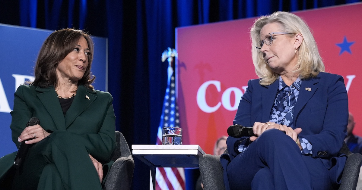 Vice President Kamala Harris and former Rep. Liz Cheney, R-Wyo., in Royal Oak, Mich., 10-21-2024