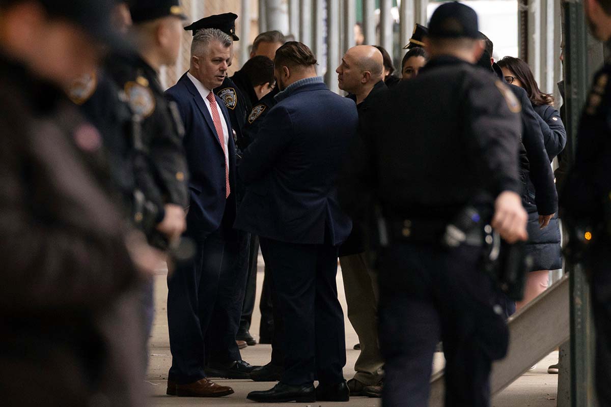 Trump indictment law enforcement 3-31-2023