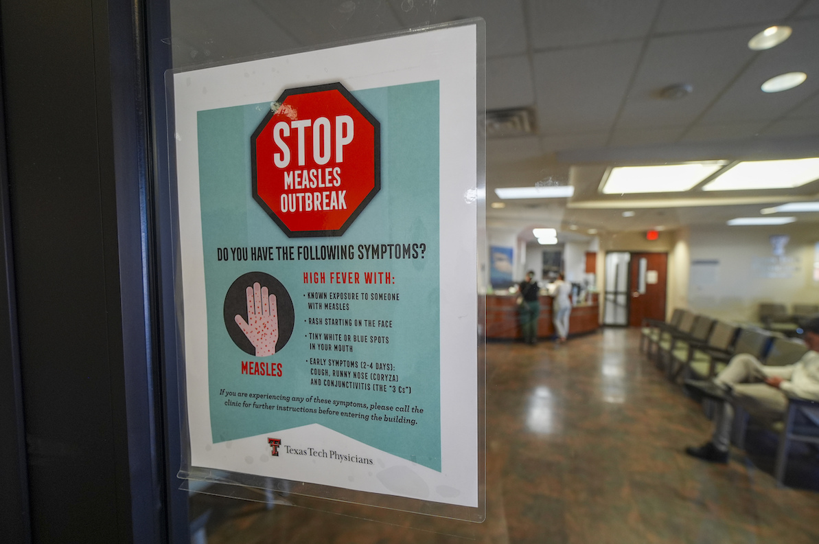 Measles sign in Odessa, Texas 02-24-25