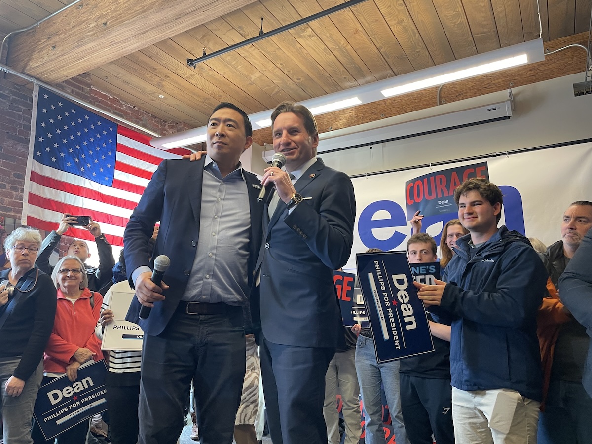 Dean Phillips and Andrew Yang in Manchester, N.H.,, 1-18-2024