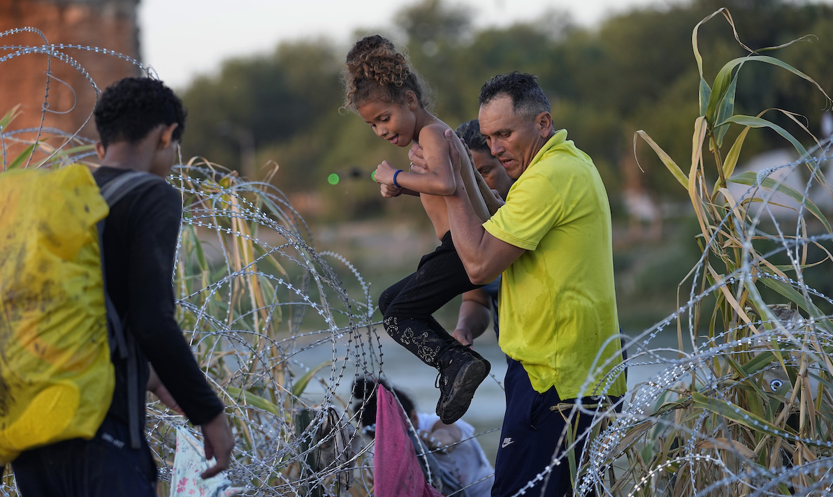 Migrants at Eagle Pass in August, 2023