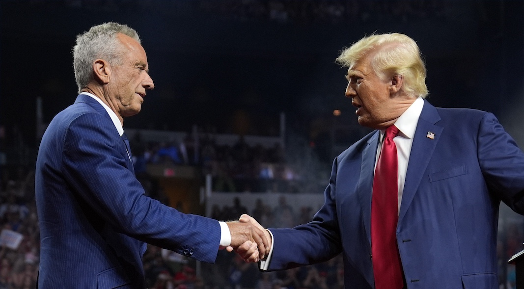 Donald Trump and Robert F. Kennedy Jr. in Glendale, Ariz., 8-23-2024