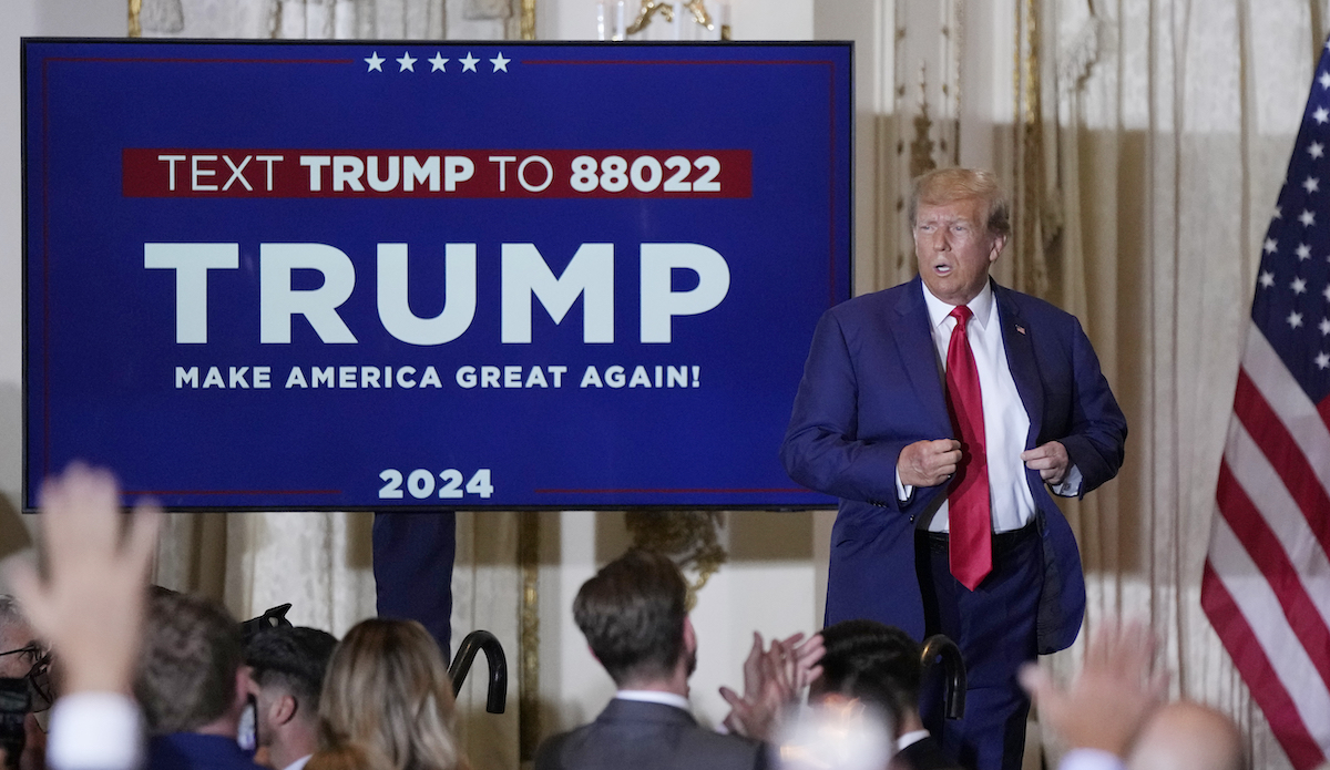 Trump at Mar a Lago 4-4-23