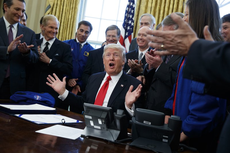 trump signing nasa bill