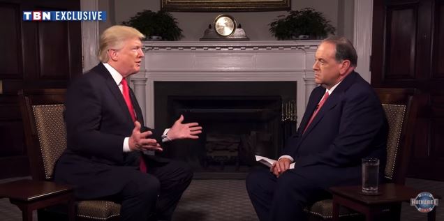 Donald Trump and Huckabee interview photo