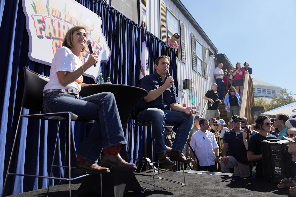 DeSantis speaks with Iowa Gov. Reynolds at 2023 Iowa state fair, 8-12-2023