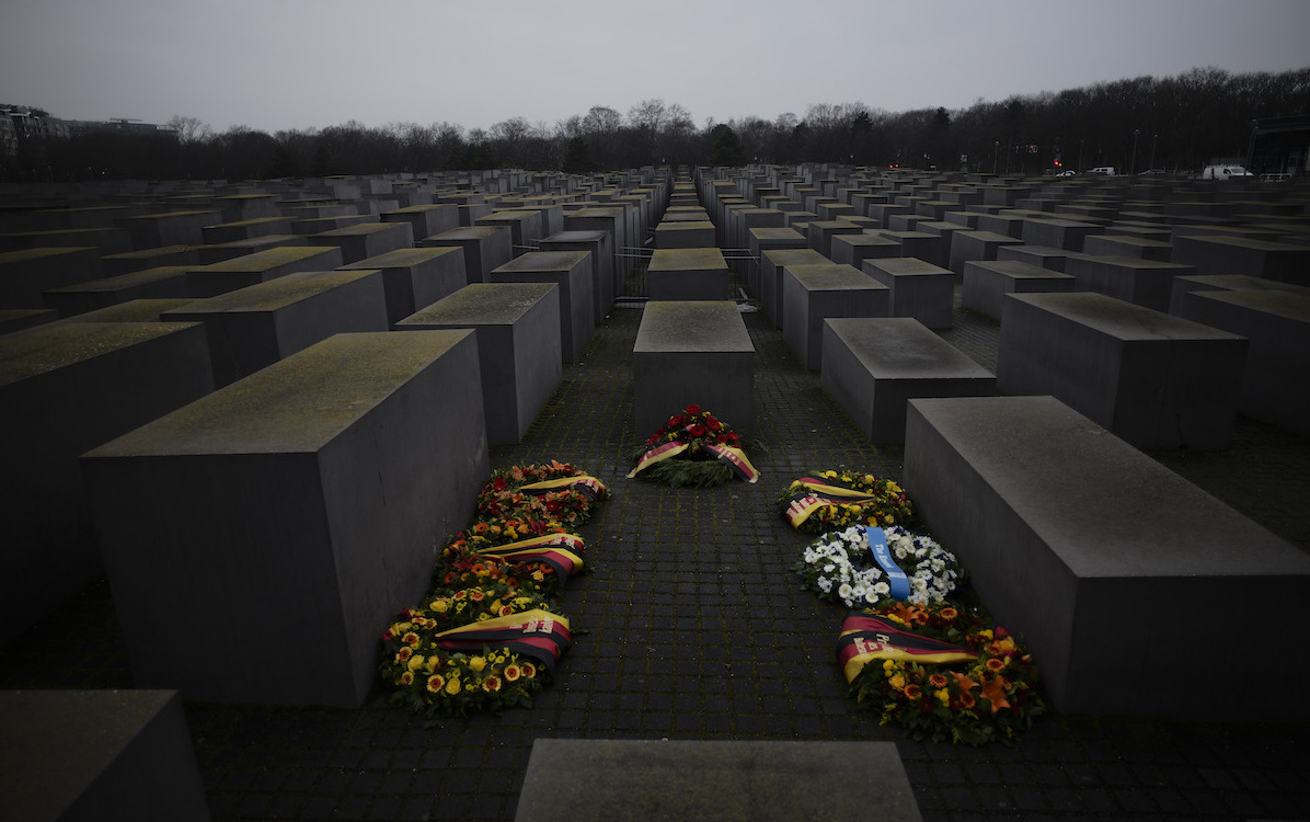 Holocaust memorial remembrance day 2022 art