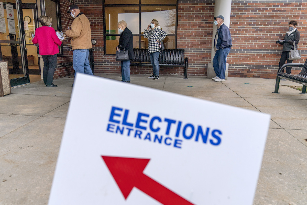 Michigan voters line up 2020 election