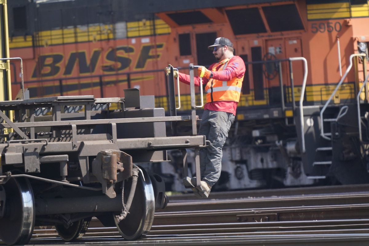 Railroad worker Saginaw TX 091422