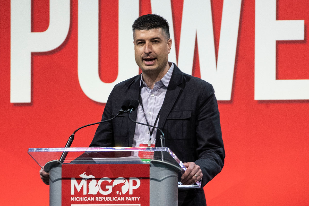 Tom Barrett Michigan ad check