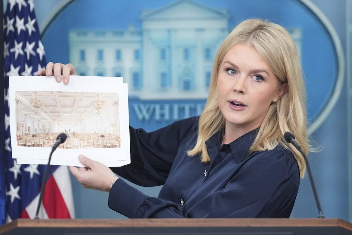 Karoline Leavitt holding up plans for WH ballroom