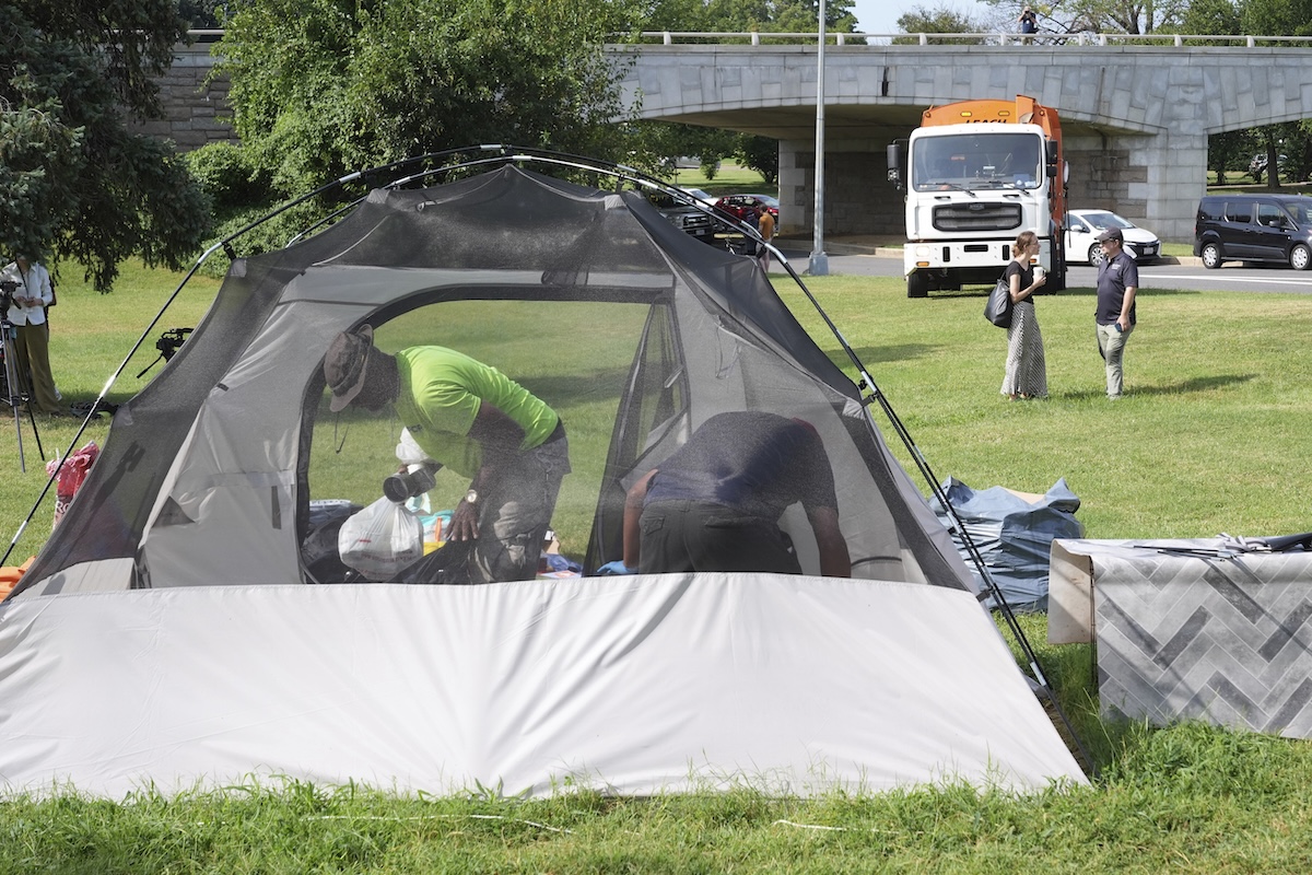 As police clear DC homeless encampments, AI videos distort reality