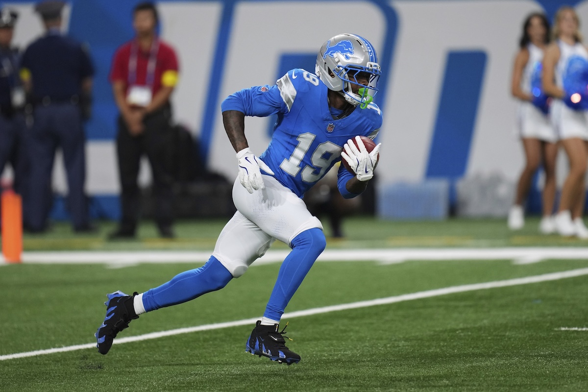 Detroit Lions' Dominic Lovett returns a kickoff Aug. 23, 2025