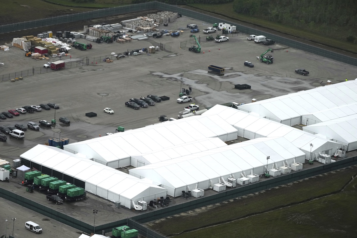Tents at the new migrant detention facility called "Alligator Alcatraz" in the Florida Everglades 07-04-2025