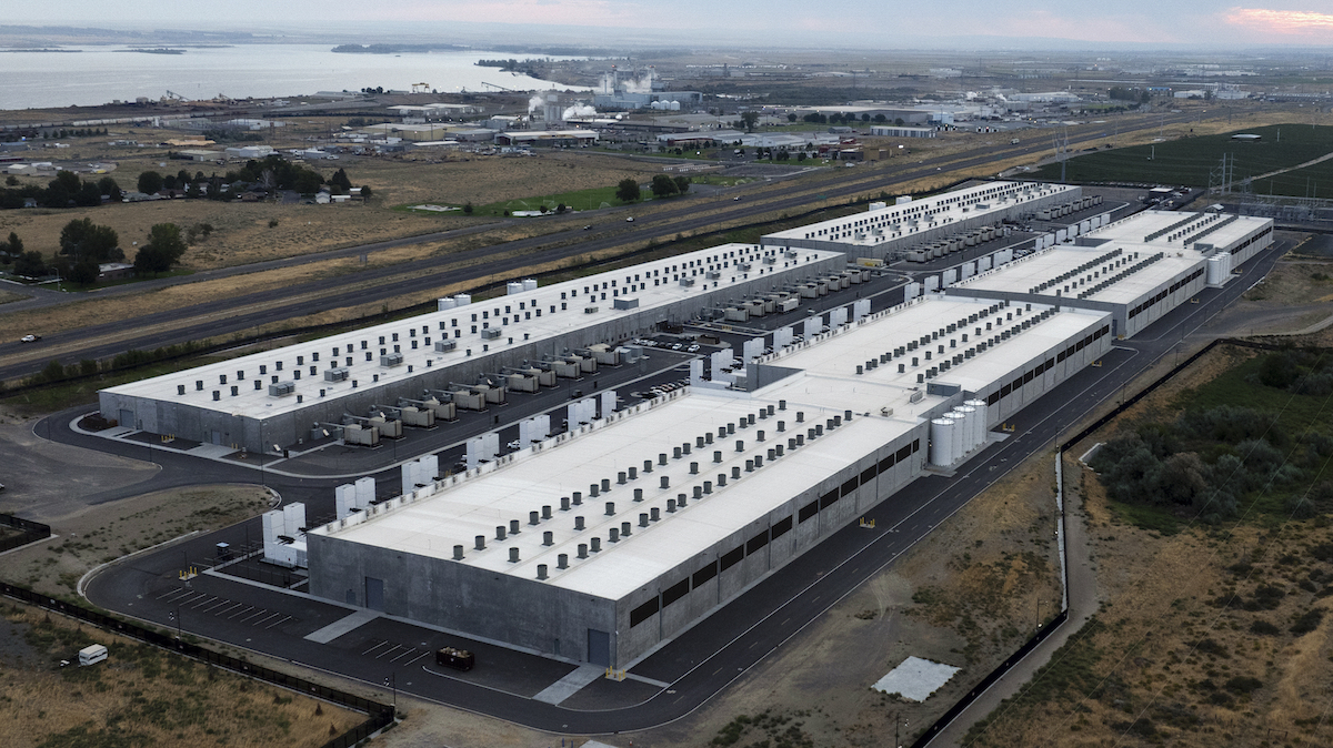 Amazon data center in oregon