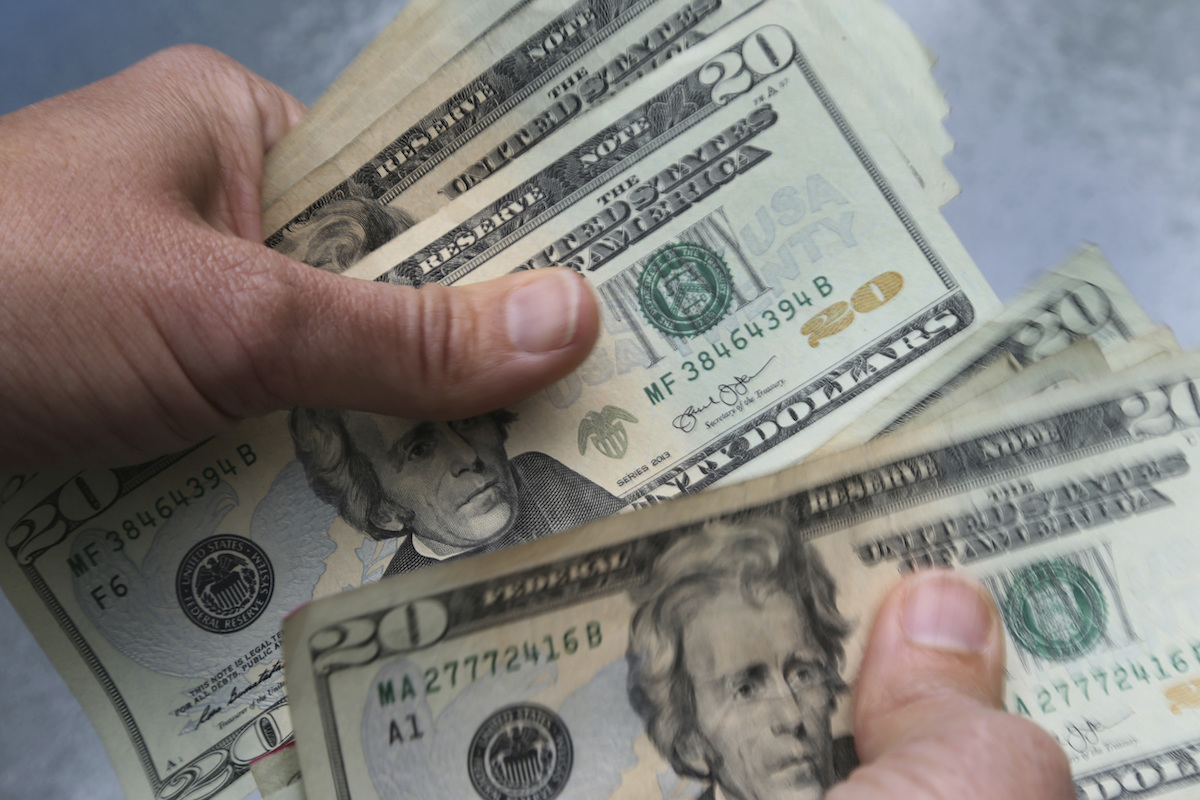Español: billetes de $20 06-2018