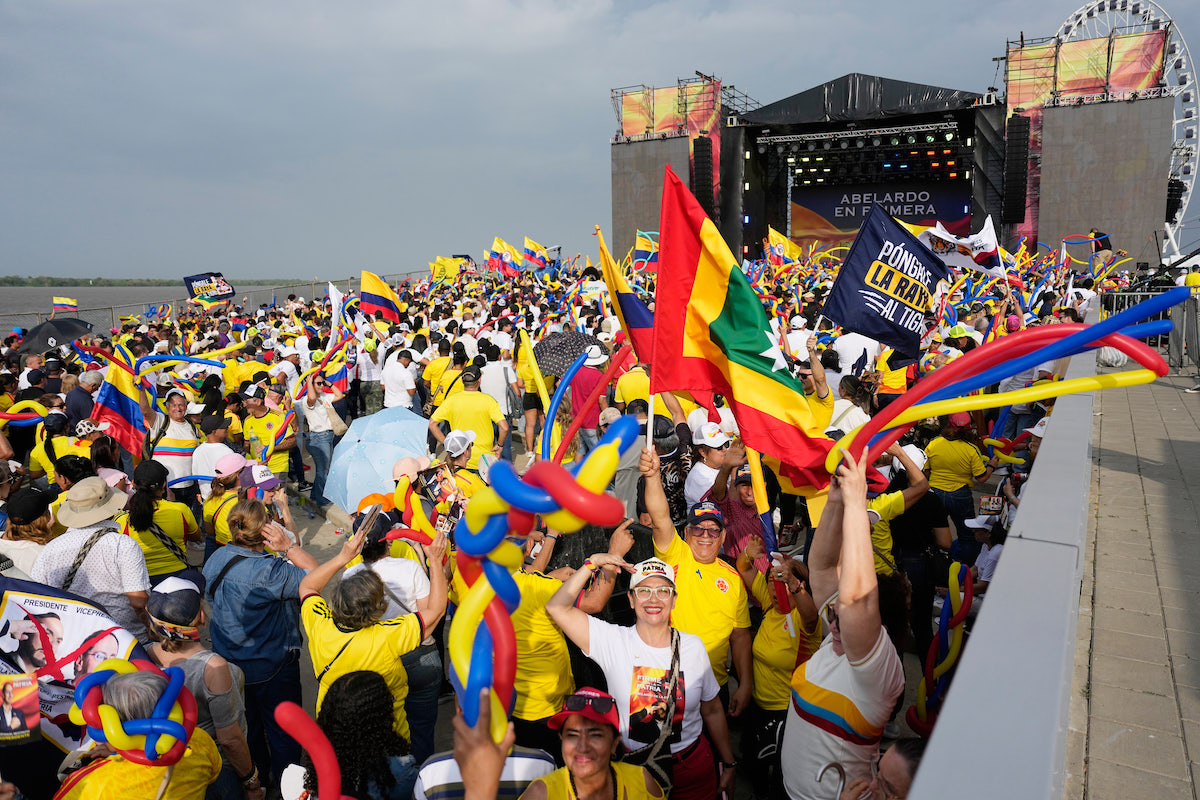 Spanish Photo of campaign rally Espriella in Colombia 05-2026
